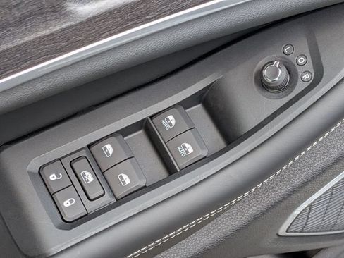 New 2026 Jeep Grand Cherokee Limited AWD/4WD image 22