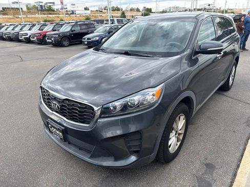 Used 2020 Kia Sorento LX AWD/4WD image 3