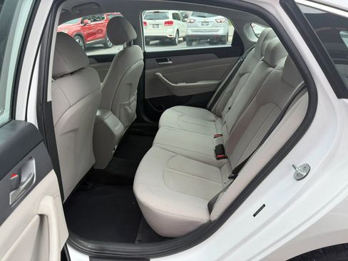Used 2018 Hyundai Sonata SEL FWD image 11