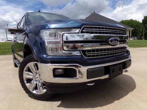 Used 2018 Ford F150 Lariat w/ Equipment Group 502A Luxury AWD/4WD image 12