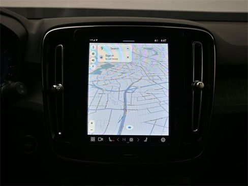 Used 2023 Volvo XC40 B5 Plus w/ Driver Assist Package image 14