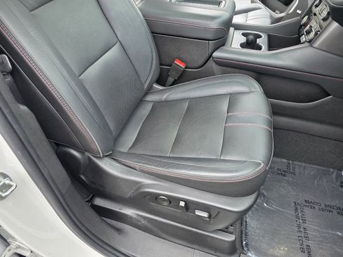 Used 2021 Chevrolet Tahoe RST w/ Luxury Package image 15