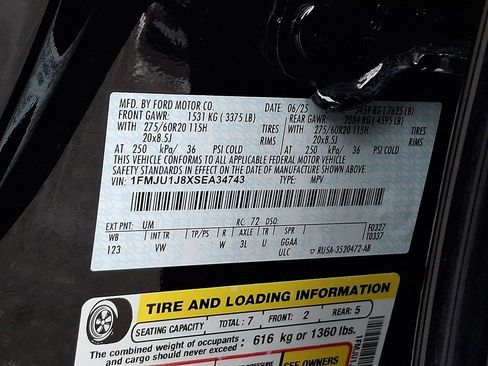 Used 2025 Ford Expedition Active image 27