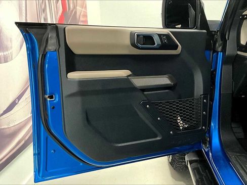 Used 2021 Ford Bronco Wildtrak image 25