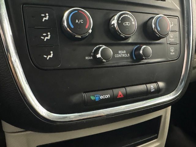 Used 2016 Dodge Grand Caravan SE w/ Quick Order Package 29E SE FWD image 33