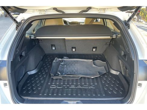 Used 2024 Subaru Outback Limited image 17
