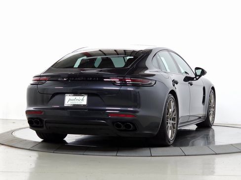 Used 2020 Porsche Panamera GTS image 9