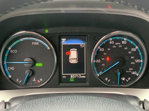 Used 2017 Toyota RAV4 XLE image 29