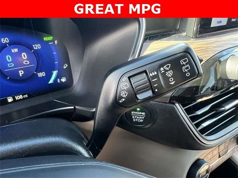 Used 2020 Ford Escape Titanium w/ Titanium Premium Package 2.0 image 29