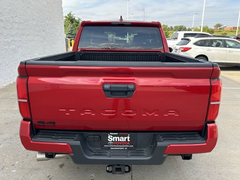Used 2024 Toyota Tacoma TRD Off-Road AWD/4WD image 5