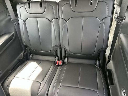 New 2026 Jeep Grand Cherokee L Limited w/ Limited Altitude Package AWD/4WD image 30