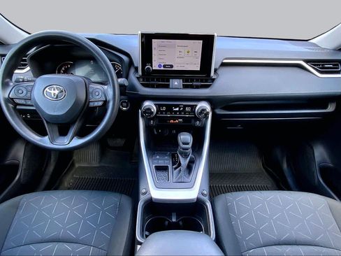 Used 2024 Toyota RAV4 XLE w/ Convenience Package FWD image 16