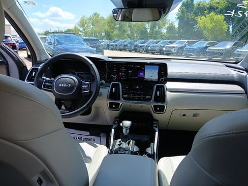 Used 2023 Kia Sorento EX w/ Panoramic Sunroof Package FWD image 30