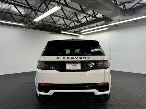 Used 2022 Land Rover Discovery Sport SE R-Dynamic image 4