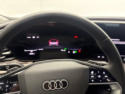Used 2025 Audi Q5 Premium w/ Convenience Package AWD/4WD image 31