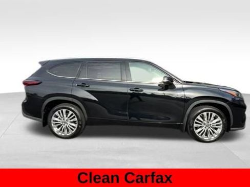 Used 2024 Toyota Highlander Platinum image 5