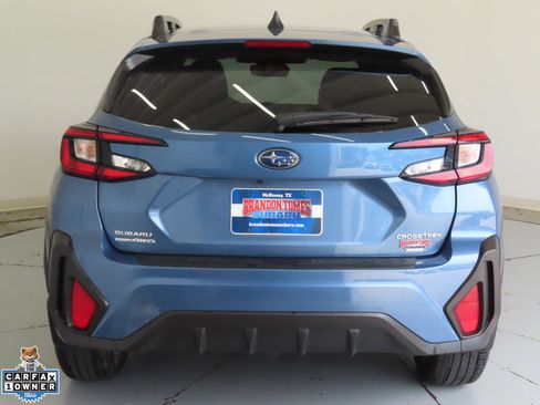 Used 2024 Subaru Crosstrek 2.0i Premium w/ Popular Package #3 AWD/4WD image 4