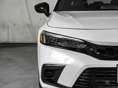 Used 2023 Honda Civic Sport image 38