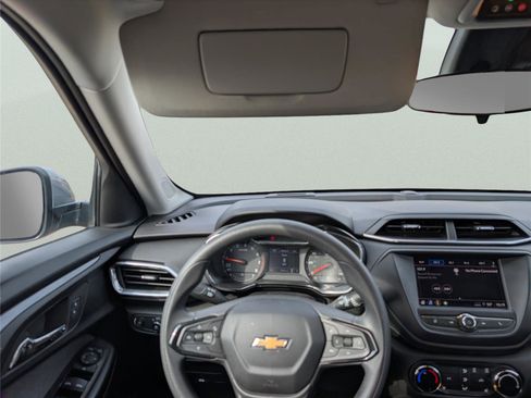 Used 2023 Chevrolet TrailBlazer LT image 30