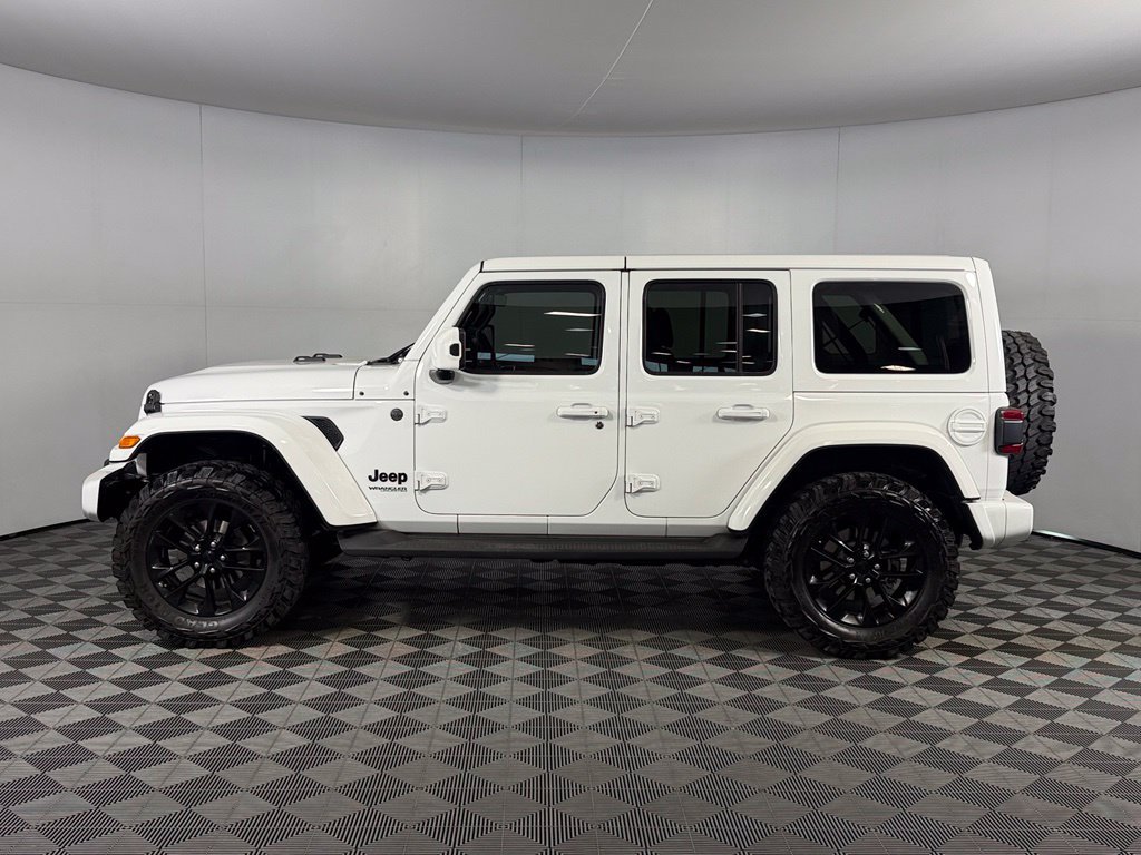 Used 2020 Jeep Wrangler Unlimited Sahara AWD/4WD image 10