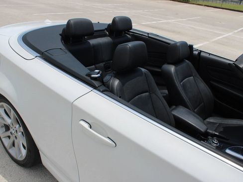 Used 2013 BMW 135i Convertible RWD image 35