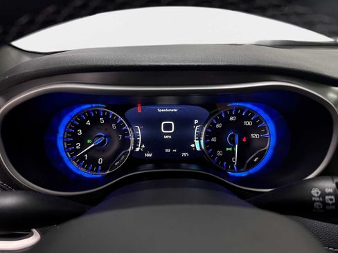 New 2026 Chrysler Pacifica Select FWD image 11