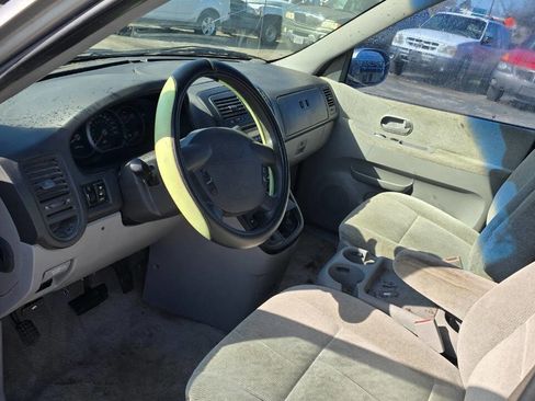 Used 2005 Kia Sedona LX image 7