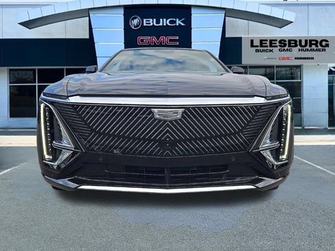 Used 2026 Cadillac Lyriq Signature Luxury w/ Nappa Leather Package AWD/4WD image 2