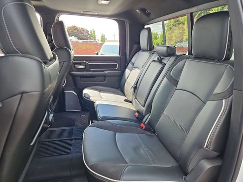 New 2026 RAM 3500 Laramie AWD/4WD image 14