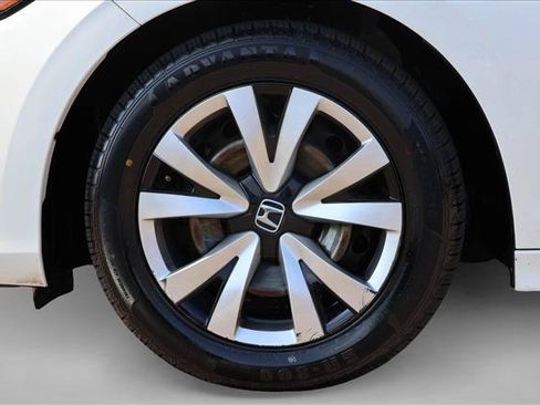 Used 2023 Honda Civic LX image 9
