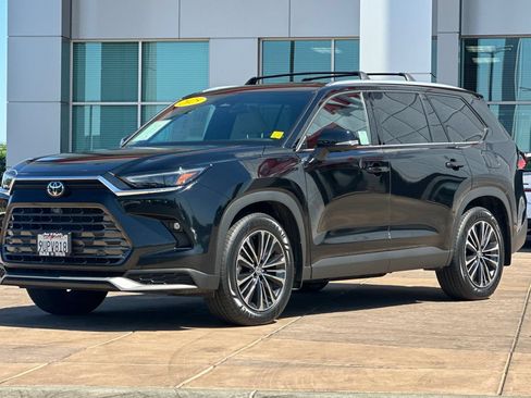 Certified 2025 Toyota Grand Highlander AWD Hybrid image 10