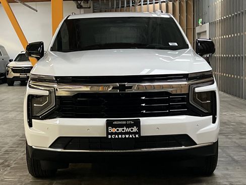 New 2026 Chevrolet Suburban LS w/ LPO, Dark Essentials Package image 9