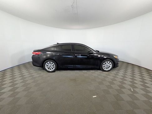 Used 2016 Kia Optima EX w/ Option Group 040 image 32