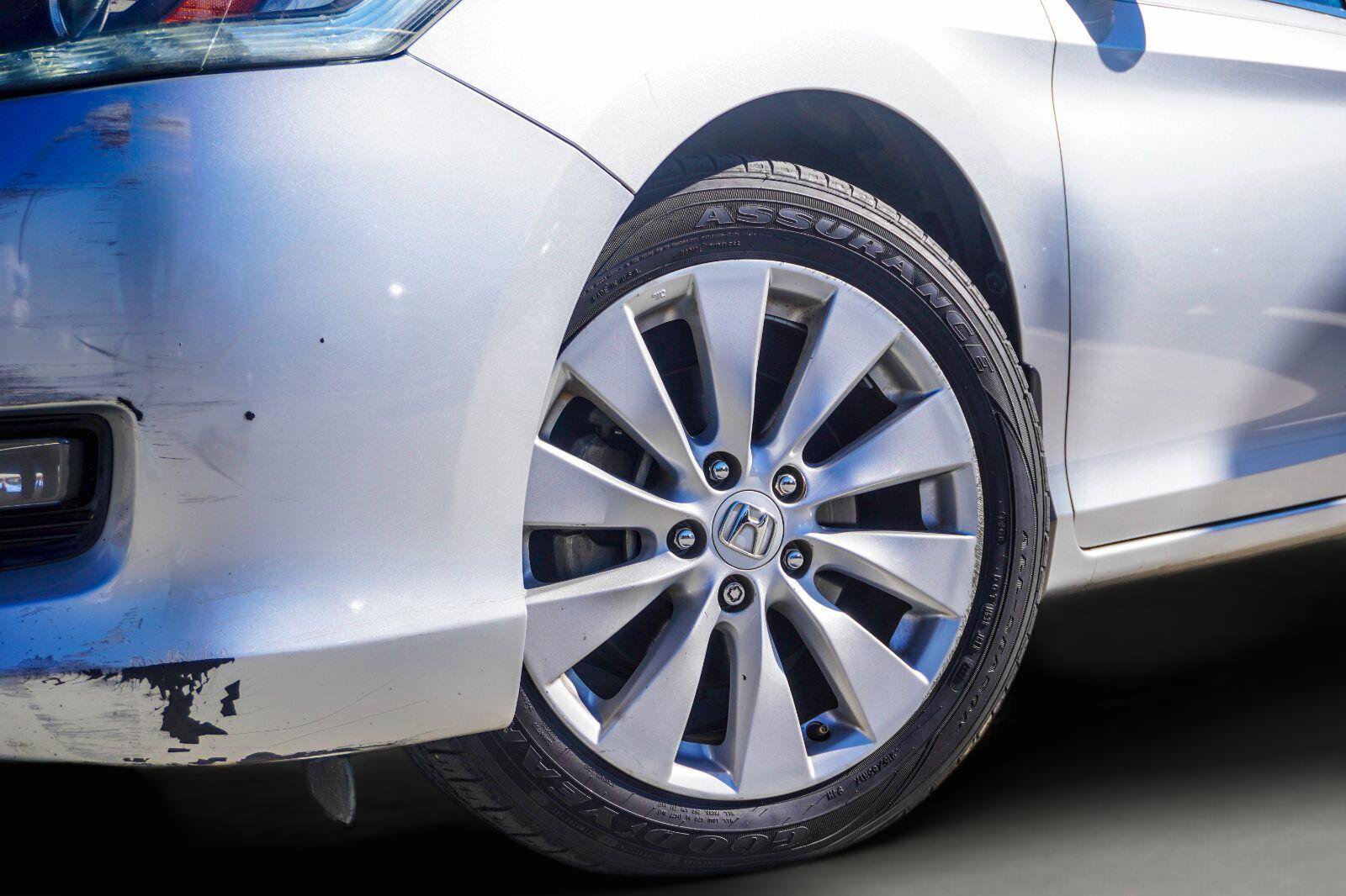 Used 2015 Honda Accord EX-L image 2