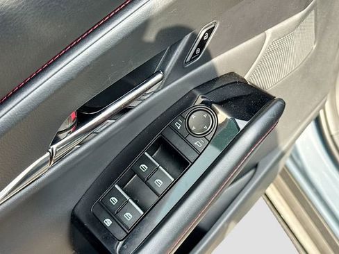 Used 2023 MAZDA CX-30 AWD 2.5 S w/ Preferred Package image 18