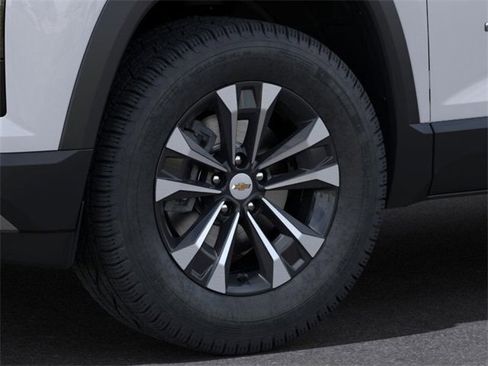 New 2025 Chevrolet Equinox LT w/ Safety and Technology Package image 10