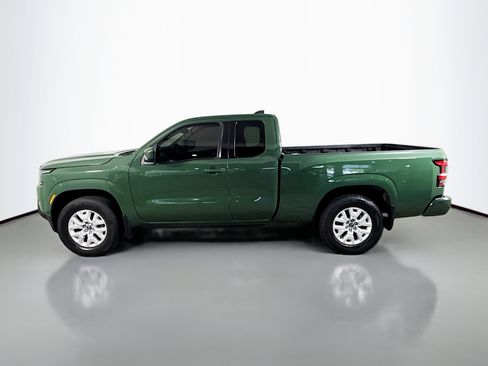 Used 2022 Nissan Frontier SV image 6