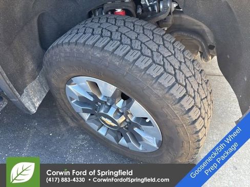 Used 2023 Chevrolet Silverado 2500 LT w/ Texas Edition image 9