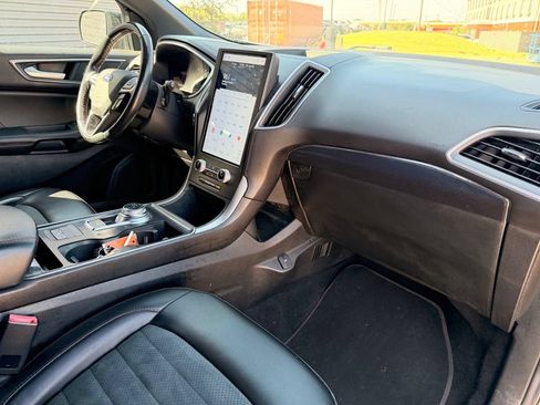 Used 2021 Ford Edge ST-Line FWD image 20
