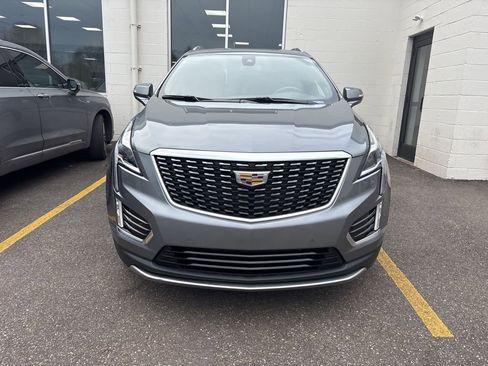Used 2020 Cadillac XT5 Premium Luxury image 2