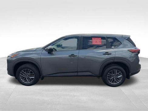 Used 2026 Nissan Rogue S FWD image 5