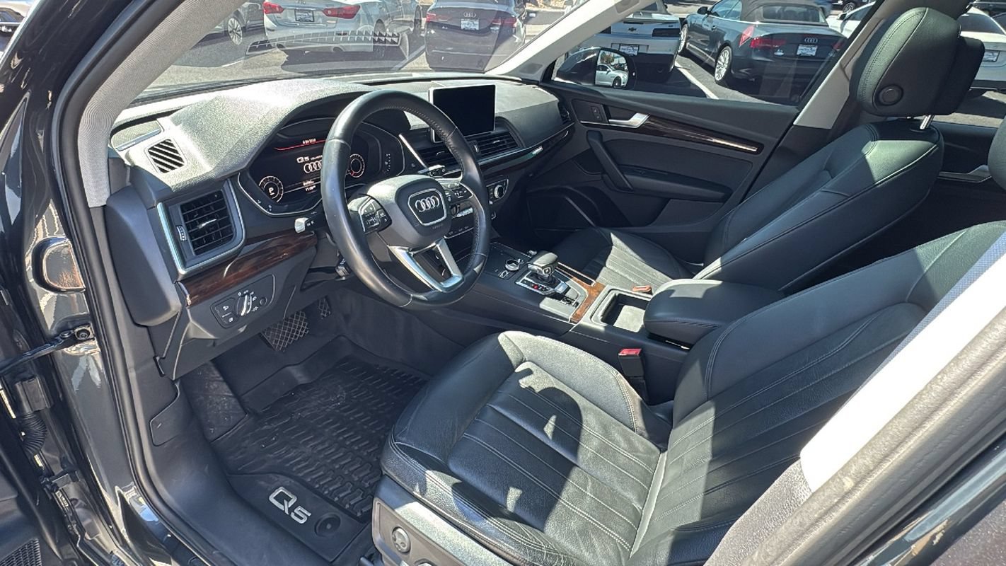Used 2018 Audi Q5 2.0T Premium Plus w/ Premium Plus Package AWD/4WD image 10