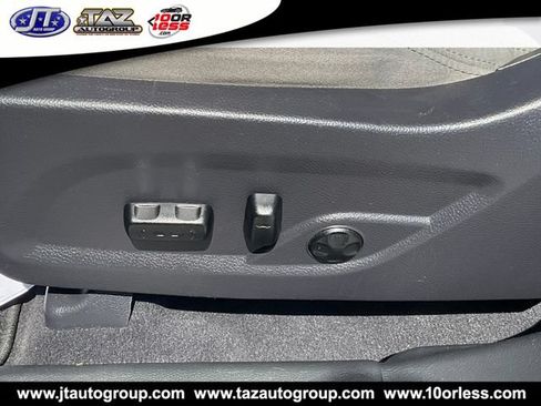 Used 2018 Hyundai Santa Fe Sport w/ 2.4L Value Package 02 FWD image 11