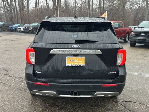 Certified 2022 Ford Explorer XLT w/ Equipment Group 202A image 28