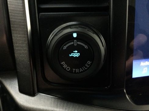 Used 2024 Ford F150 Platinum image 27