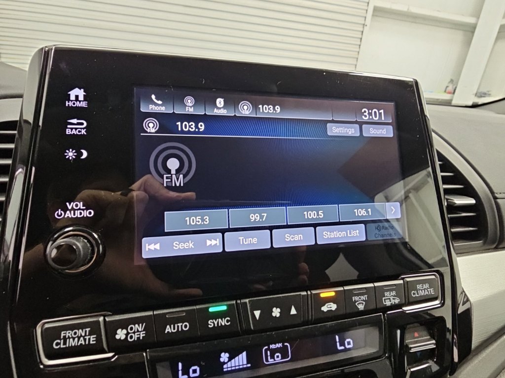 Used 2018 Honda Odyssey EX image 16