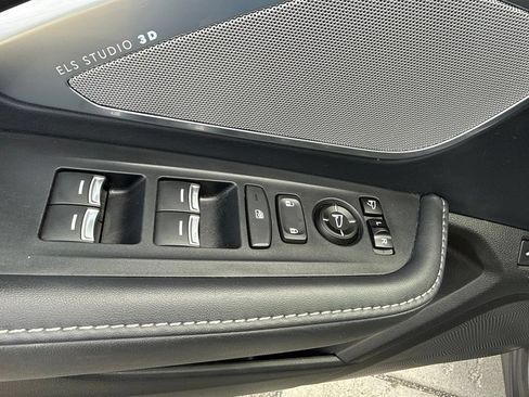 Used 2019 Acura RDX w/ Advance Package AWD/4WD image 27