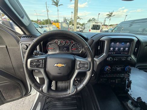 Used 2023 Chevrolet Silverado 2500 LT w/ Convenience Package AWD/4WD image 12
