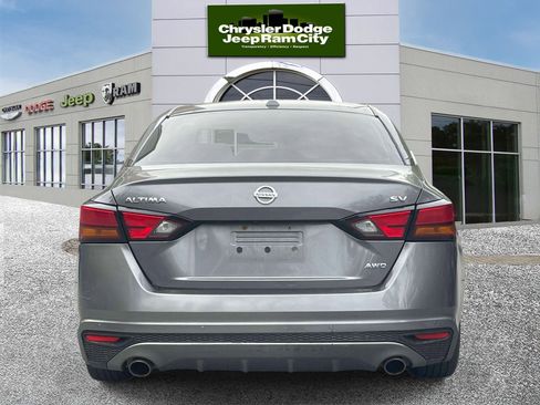Used 2019 Nissan Altima 2.5 SV AWD/4WD image 7