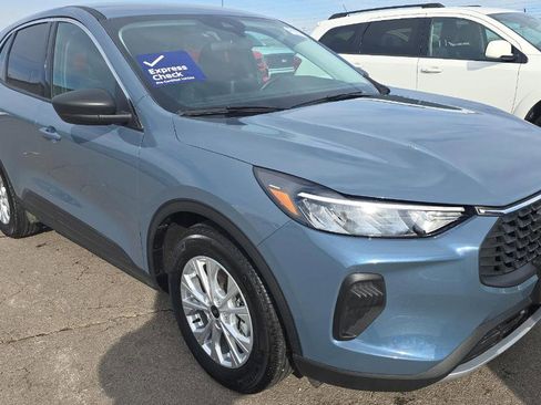 Used 2023 Ford Escape Active w/ Cold Weather Package image 2